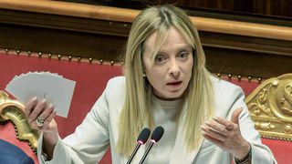 Giorgia Meloni, care este catolică și conduce un guvern de coaliție de dreapta, a fost un aliat apropiat al lui Trump