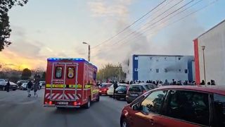 Incendiu &icirc;ntr-un cartier din Constanța! Autoritățile au activat planul roșu de intervenție