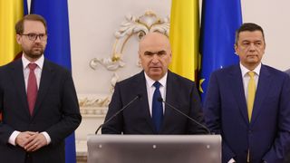 Ilie Bolojan nu demisionează: &rdquo;C&acirc;nd te &icirc;njură unii, e ca o binecuv&acirc;ntare&rdquo;. Premierul, vizită fulger la sediul PNL, la ceas de seară
