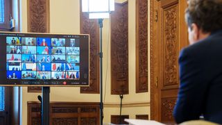 Nicușor Dan a participat online la summit-ul organizat de Franța și Marea Britanie pe tema blocajului din Str&acirc;mtoarea Ormuz