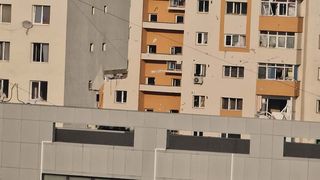 VIDEO Șase luni de la explozia din Rahova și nicio soluție pentru locatarii rămași pe drumuri. Oamenii sunt disperați: &rdquo;Am făcut depresie&rdquo;