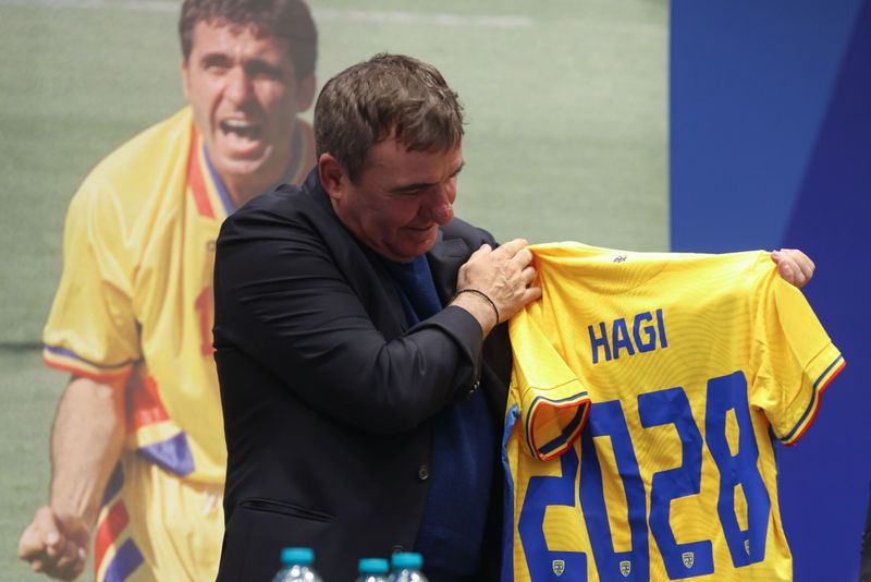Gheorghe Hagi, selecționerul României