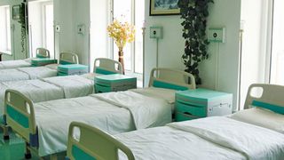 VIDEO Criza financiară a spitalelor din Rom&acirc;nia pune &icirc;n pericol &icirc;ngrijirea pacienților: &bdquo;Răm&acirc;nem ai nimănui. &Icirc;nseamnă moarte&rdquo;