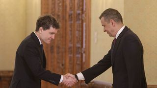 Nicușor Dan a reacționat după demisia miniștrilor PSD. Președintele vrea să răm&acirc;nă mediator &icirc;n actuala criza politică: &ldquo;Tonul discuțiilor s-a mai calmat&rdquo;