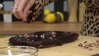 VIDEO Rețeta zilei- brownie cu cicolată și nuci pecan