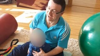 VIDEO Kinetoterapeutul bănuit de viol, cercetat &icirc;n libertate. Mărturii șocante despre abuzul de la grădinița din Oradea 