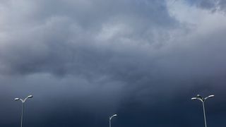 VIDEO Iarnă surprinzătoare &icirc;n prag de 1 Mai. Rom&acirc;nia a &icirc;nregistrat cea mai rece dimineață din ultimii 35 de ani