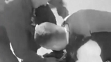 VIDEO Două victime &icirc;njunghiate, după un atac terorist antisemit &icirc;n nordul Londrei