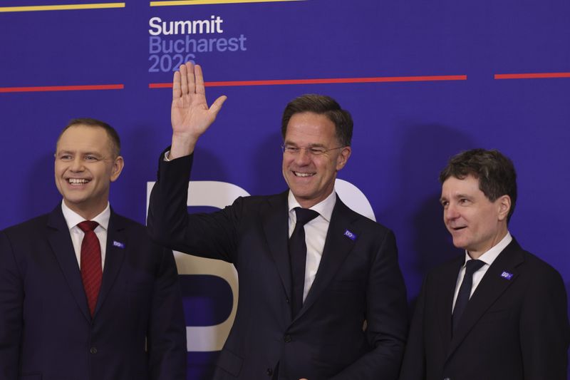 Nicușor Dan, alături de Mark Rutte și președintele Poloniei
