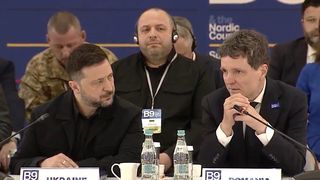 VIDEO București, capitala securității europene. Zelenski, discurs la summitul B9 găzduit de președintele Nicușor Dan: "Trebuie să ne asigurăm că Rusia nu va mai &icirc;ncepe niciun război"