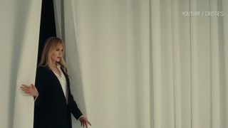 VIDEO Nicole Kidman promovează sculptura &bdquo;Danaida&rdquo; a lui Constantin Br&acirc;ncuși, pregătită pentru o licitație record la New York