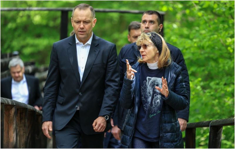 Președintele Poloniei a adoptat un urs din România
