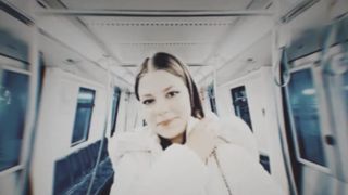 VIDEO Cine este adolescenta care a căzut de pe terasa unui bloc din Capitală. Dezvăluiri șocante după moartea fetei de 15 ani