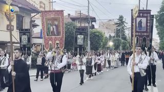 VIDEO &bdquo;Avem credința asta&rdquo;. Procesiunii de Sfinții Constantin și Elena