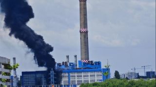 Incendiu puternic la CET Vest, &icirc;n București. A fost emis mesaj RO-Alert