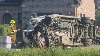 Un autobuz școlar a fost spulberat de tren. Cel puțin 4 oameni au pierit &icirc;n urma tragediei din Belgia