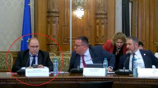 Ministrul Educației o să lucreze pe gratis p&acirc;nă la finalul mandatului, după ce a ignorat eleva care vorbea despre problemele din sistemul de &icirc;nvățăm&acirc;nt. Oficialul a revenit cu scuze