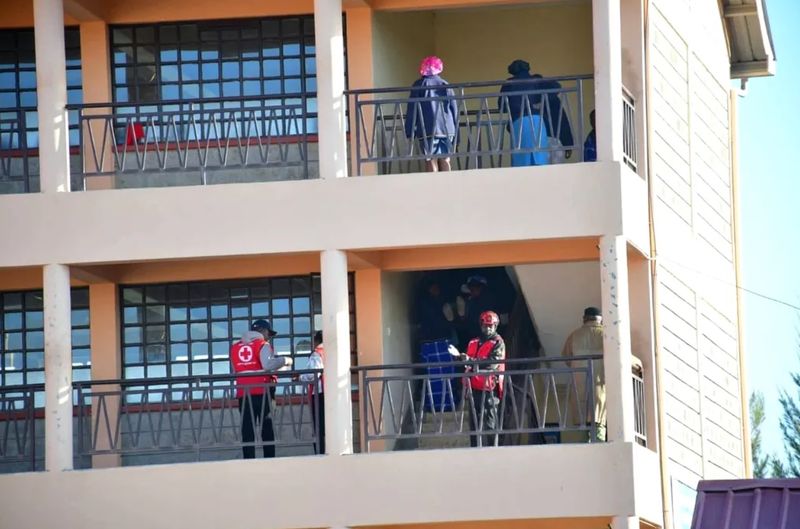 incendiu kenya, elevi morti 
