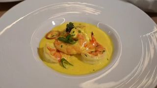 Fine dining pescăresc, pe ritmuri grecești