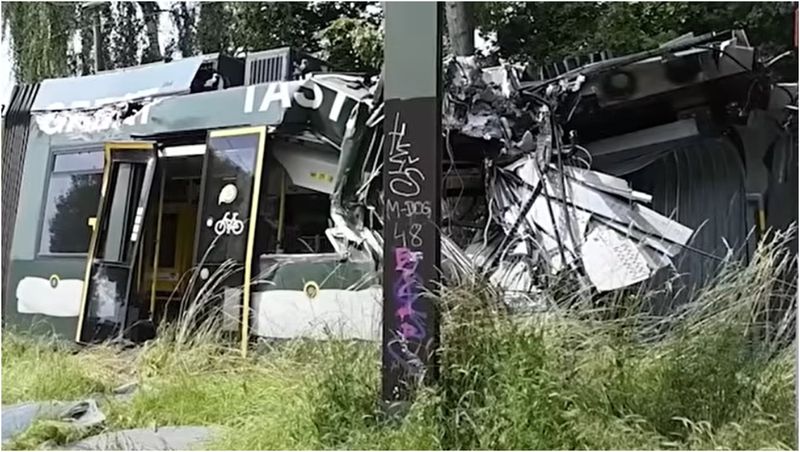 Tramvai deraiat în Berlin
