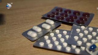 VIDEO &bdquo;Știu deja ce să iau&rdquo;. 7 din 10 rom&acirc;ni nu merg la doctor