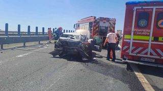 Accident cu trei victime pe A1, &icirc;ntre Arad şi Timişoara. Salvatorii intervin de urgență