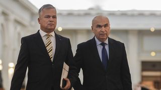 VIDEO Adrian Veștea e convins că nu va fi dat afară din PNL: &rdquo;&Icirc;n niciun caz&rdquo;. Premierul desemnat, pregătit de guvernare: &rdquo;Vom prezenta lista cabinetului&rdquo;