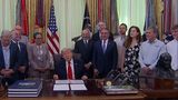 VIDEO De ziua lui, Donald Trump promite pacea