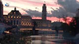 VIDEO &bdquo;Mă bucur mult că se &icirc;nt&acirc;mplă asta&rdquo;. Oradea și-a luminat palatele