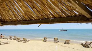 VIDEO Prețuri tot mai mari &icirc;n Bulgaria. Chiar și așa, rom&acirc;nii răm&acirc;n principalii turiști de pe litoral