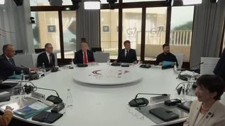 VIDEO Zelenski, față &icirc;n față cu Trump. Iranul și SUA sunt aproape de un acord nuclear