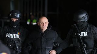 Horațiu Potra, judecat &icirc;n arest la domiciliu. Liderul mercenarilor scapă de arestul preventiv &icirc;n dosarul de lovitură de stat