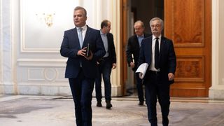 VIDEO UPDATE Adrian Veștea ar urma să depună lista de miniştri și programul de Guvernare duminică &icirc;n Parlament. PSD &icirc;ncă se g&acirc;ndește dacă intră sau nu la guvernare