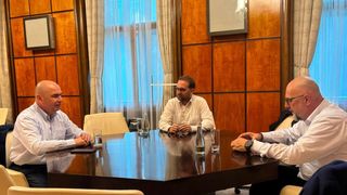 Ilie Bolojan, Dominic Fritz și Kelemen Hunor, &icirc;nt&acirc;lnire la Guvern pentru căutarea unui premier. PNL propune un &bdquo;Acord pentru Rom&acirc;nia&rdquo;. Liderul USR: &bdquo;Suntem hotăr&acirc;ți să ne asumăm un guvern minoritar&rdquo;