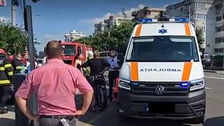 Accident grav &icirc;n Pitești! Doi polițiști au fost răniți