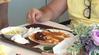 VIDEO Meniul de vacanță, la control! Produsele de tip fast-food, la mare căutare pe litoral