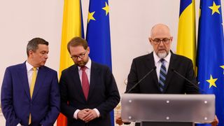 Propunerea lui Kelemen Hunor, acceptată de Grindeanu. Planul pentru ieșirea din criza politică: &bdquo;E nevoie de calmare&rdquo;