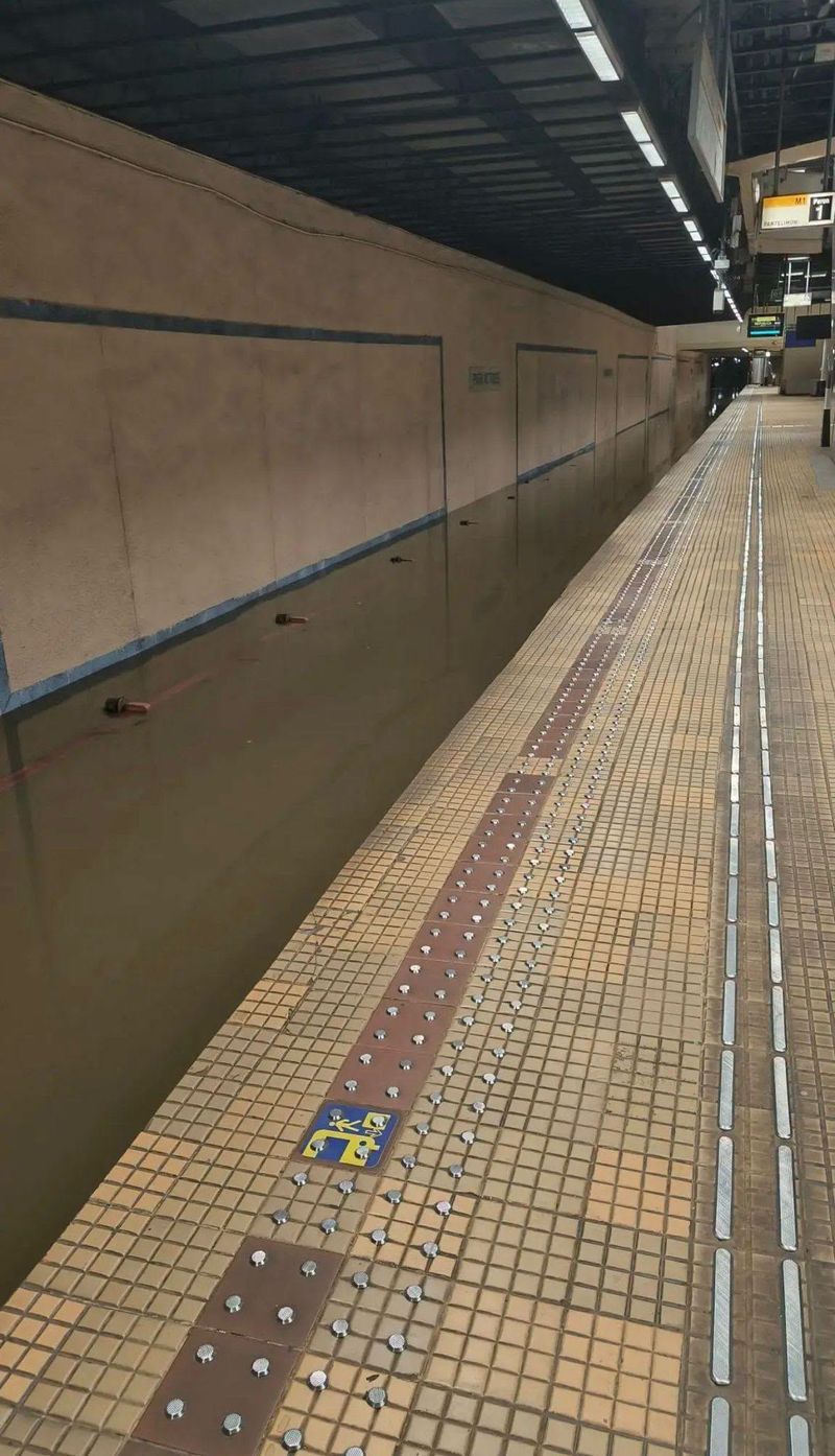 piata victoriei, inundatie metrou 