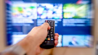 Un controversat prezentator TV a murit brusc, &icirc;n urma unui atac de cord. Poziția sa anti-Trump &icirc;l costase suspendarea de pe post