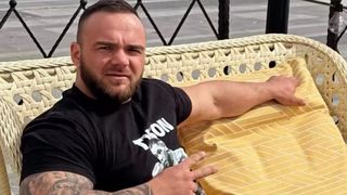 George a plecat &icirc;n Germania pentru o viață mai bună, dar a sf&acirc;rșit &icirc;necat &icirc;ntr-un lac la doar o zi după ce a ajuns acolo. Luptătorul a prevestit tragedia: &bdquo;Poate mor pe aici, departe de casă&rdquo;