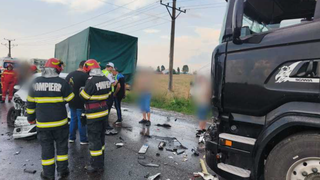 Accident &icirc;n lanț pe DN72. Două persoane au fost rănite, după ce șase mașini s-au ciocnit