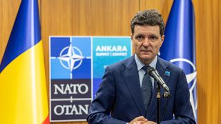 VIDEO Summit NATO crucial pentru securitatea Rom&acirc;niei. Care este mesajul transmis de Nicușor Dan, ce decizii anunță azi Donald Trump