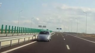 VIDEO Pericol pe autostradă: șofer pe contrasens