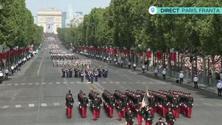 VIDEO Paradă grandioasă de Ziua Franței! Emmanuel Macron a verificat trupele personal trupele militare