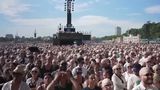 VIDEO Record mondial la Londra. Peste 22.000 de fani Pitbull au purtat chelii artificiale simultan