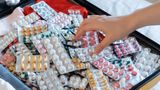 VIDEO Prețuri diferite la același medicament &icirc;n farmacii. Pacienții fac turul orașului pentru a găsi cele mai bune oferte