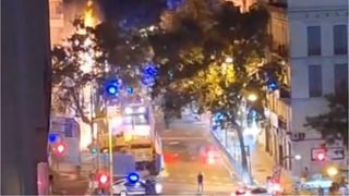 VIDEO Explozie urmată de incendiu la metroul din Barcelona. Opt persoane au fost rănite