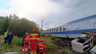 Muncitor spulberat de tren &icirc;n Suceava. Bărbatul de 52 de ani a fost lovit &icirc;n timp ce lucra la calea ferată