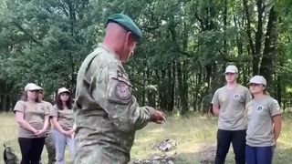 VIDEO Liceenii din Cluj trăiesc experiența vieții &icirc;n tabăra militară: &bdquo;Mi-a fost foarte frică, dar am reușit&rdquo;