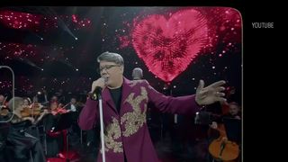 VIDEO &bdquo;Trebuie să trăim fiecare zi ca și cum ar fi ultima&rdquo;. Fuego, sărbătorit la Radio Impuls